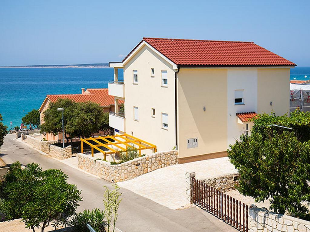Apartments Cikac II - Modern Apartments By The Beach Мандре Екстериор снимка
