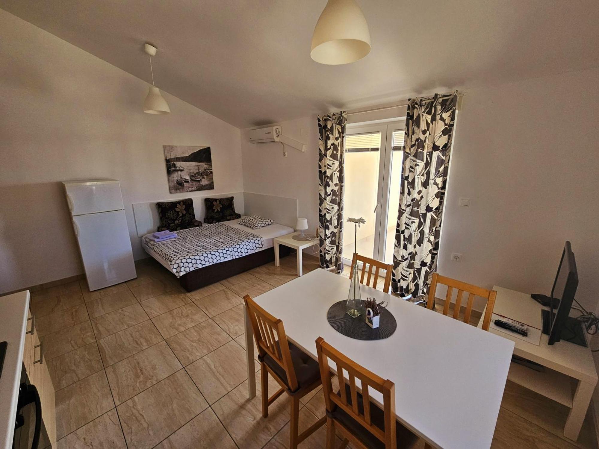 Apartments Cikac II - Modern Apartments By The Beach Мандре Екстериор снимка