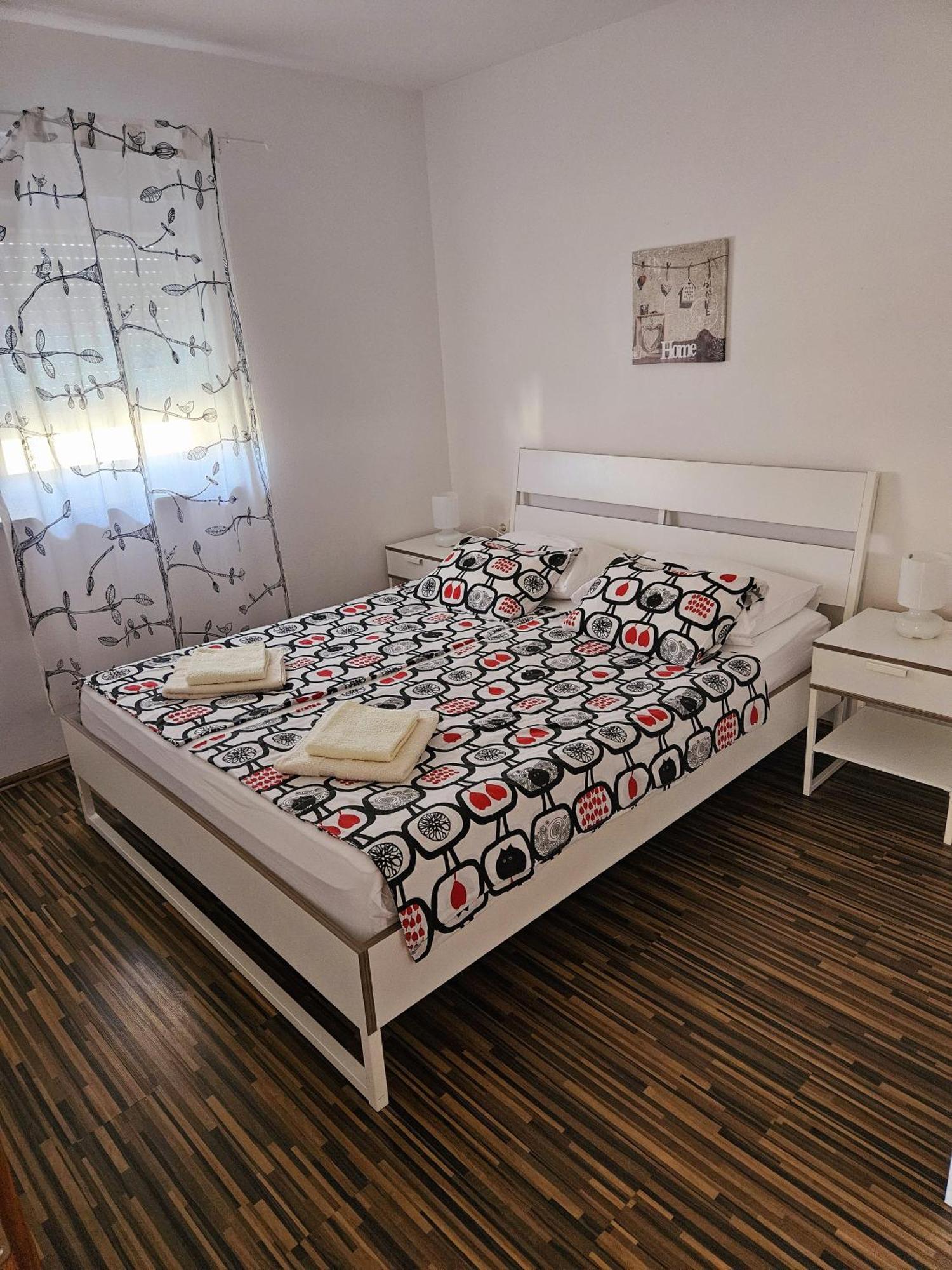 Apartments Cikac II - Modern Apartments By The Beach Мандре Екстериор снимка